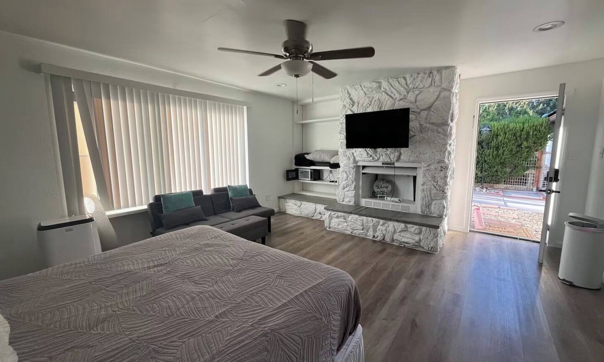 San Marcos Apartment | Peaceful Studio Sleeps 4 Near Legoland & Beach