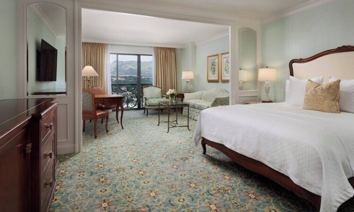 Downtown Salt Lake City Hotel | Premier King | Grand America | Wellness classes, pools, Grand Spa | 2 Units