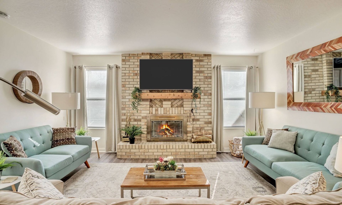 Cottonwood Heights House | Private Hot Tub-close to 4 ski resorts!