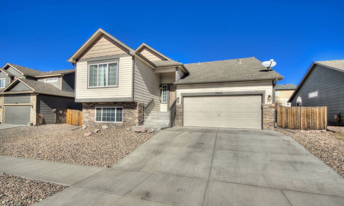Colorado Springs House | Quiet home with a view and AC!