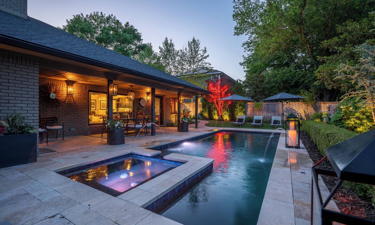 Bentonville House | Relaxing Oasis in the Heart of Bentonville