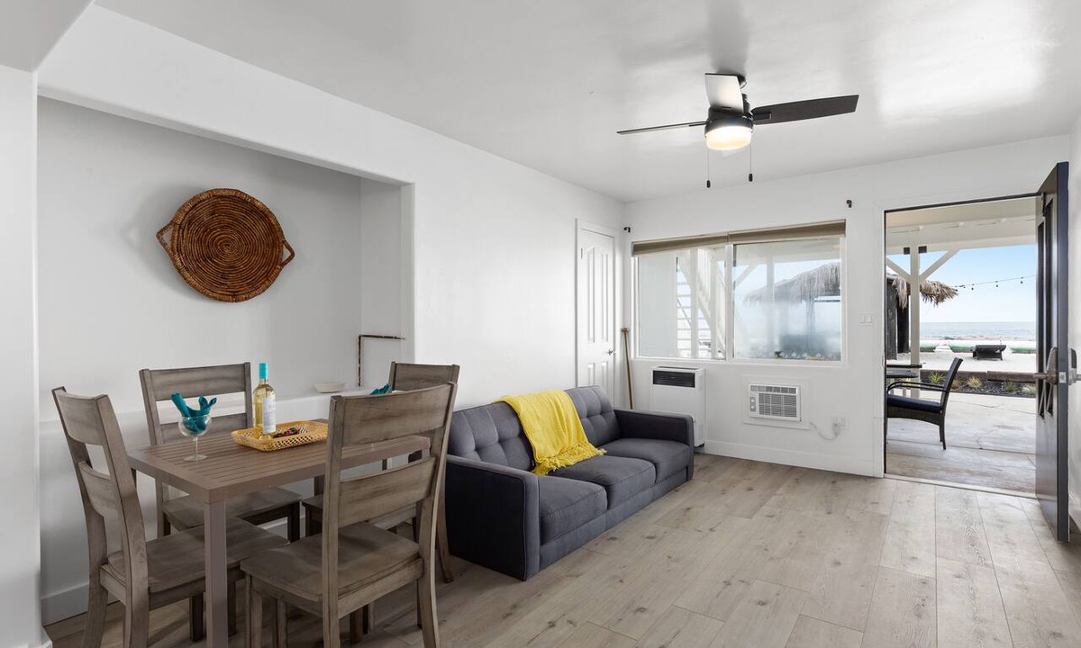 South Oceanside Condo | Sandy Seaside 1 Bedroom Retreat - 925-2
