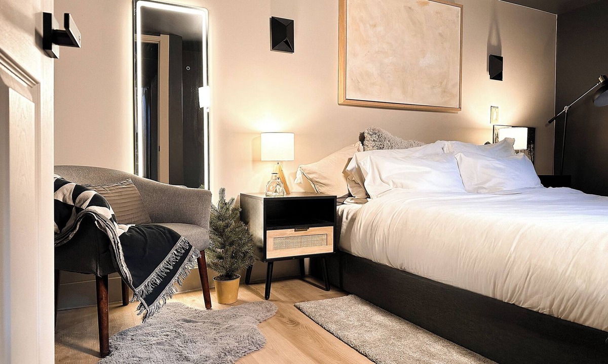 Midvale House | Scandinavian 5BR CLEAN Near Ski Resorts