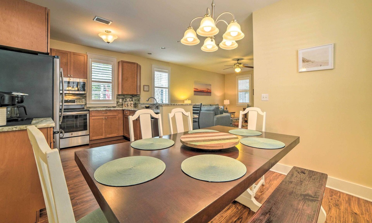 Port St. Joe Cottage | Screened Porch + Beach Access: Port St Joe Cottage