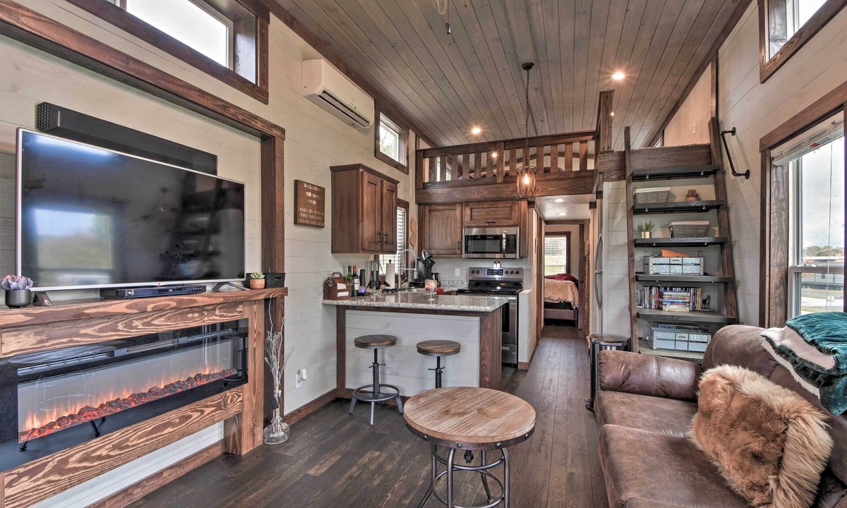 Morganton House | Secluded Morganton Tiny Home w/Grills!