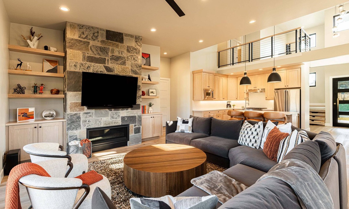 Heber House | Ski, Hike & Lake Days Stunning New Mayflower Townhome