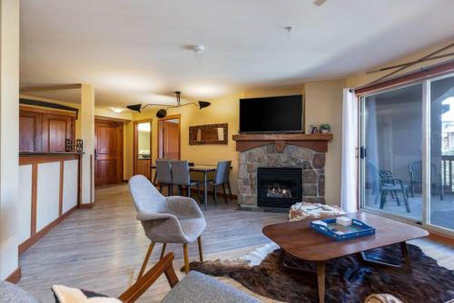 Salt Lake Mountain Resorts House | Ski in out Pool Hot Tub Pool Table - Resort View
