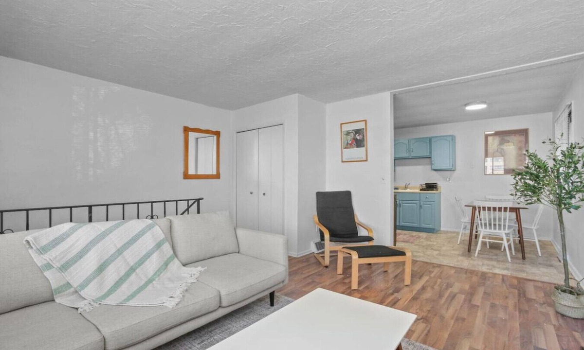 Northeast Minneapolis House | Spacious 3bed in the heart of NE Minneapolis