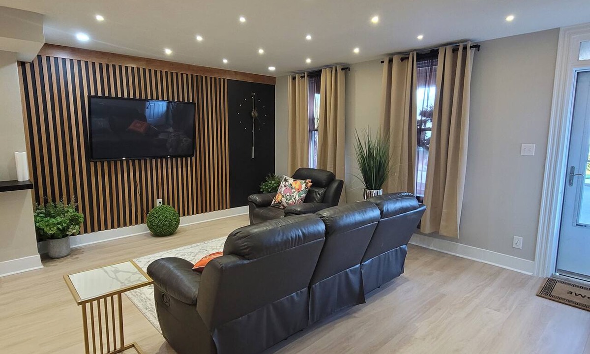 Carlisle House | Spacious 4-bedroom house in serene Carlisle with AC