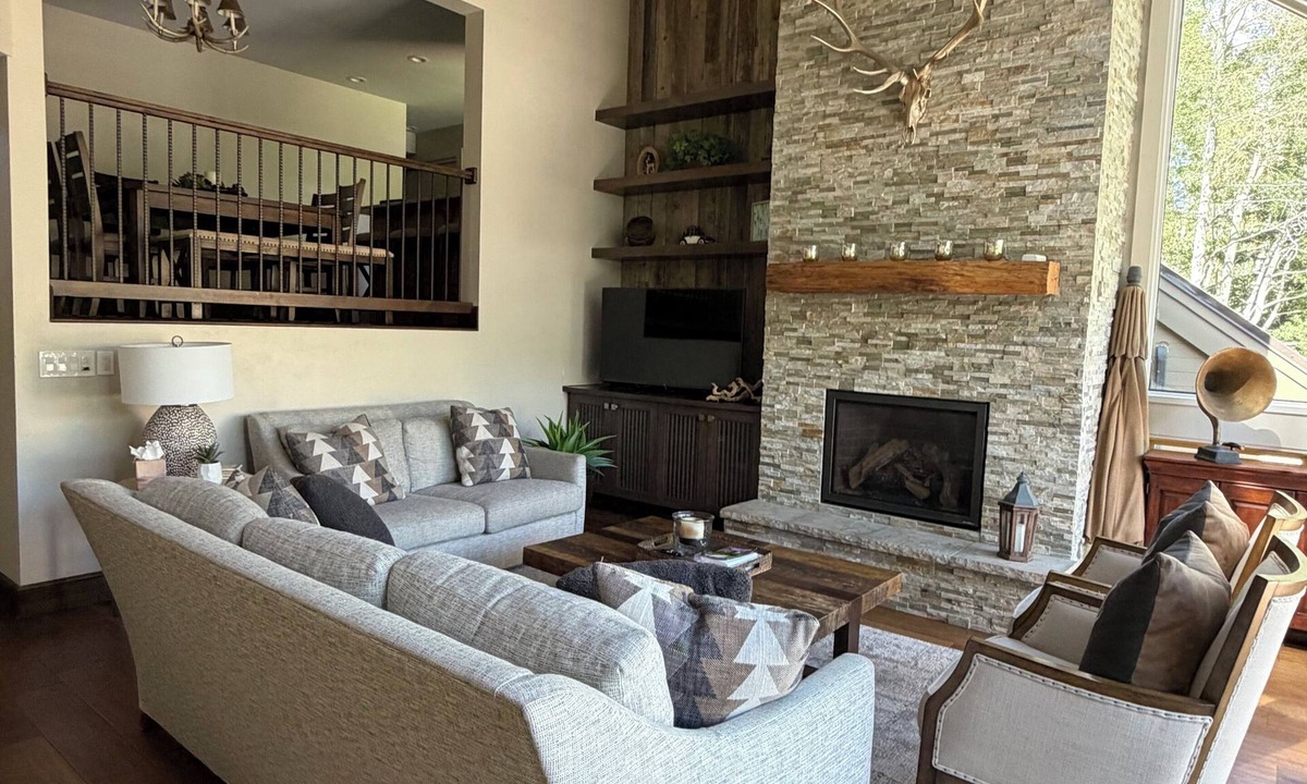Deer Valley House | Spacious Deer Valley townhouse. Open floor plan, large deck with Awesome views.