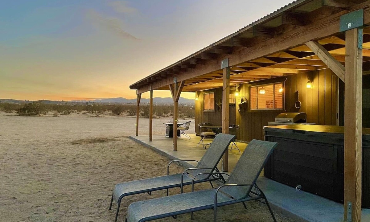 Landers House | Spy Mountain Hideout | Private Desert Getaway!
