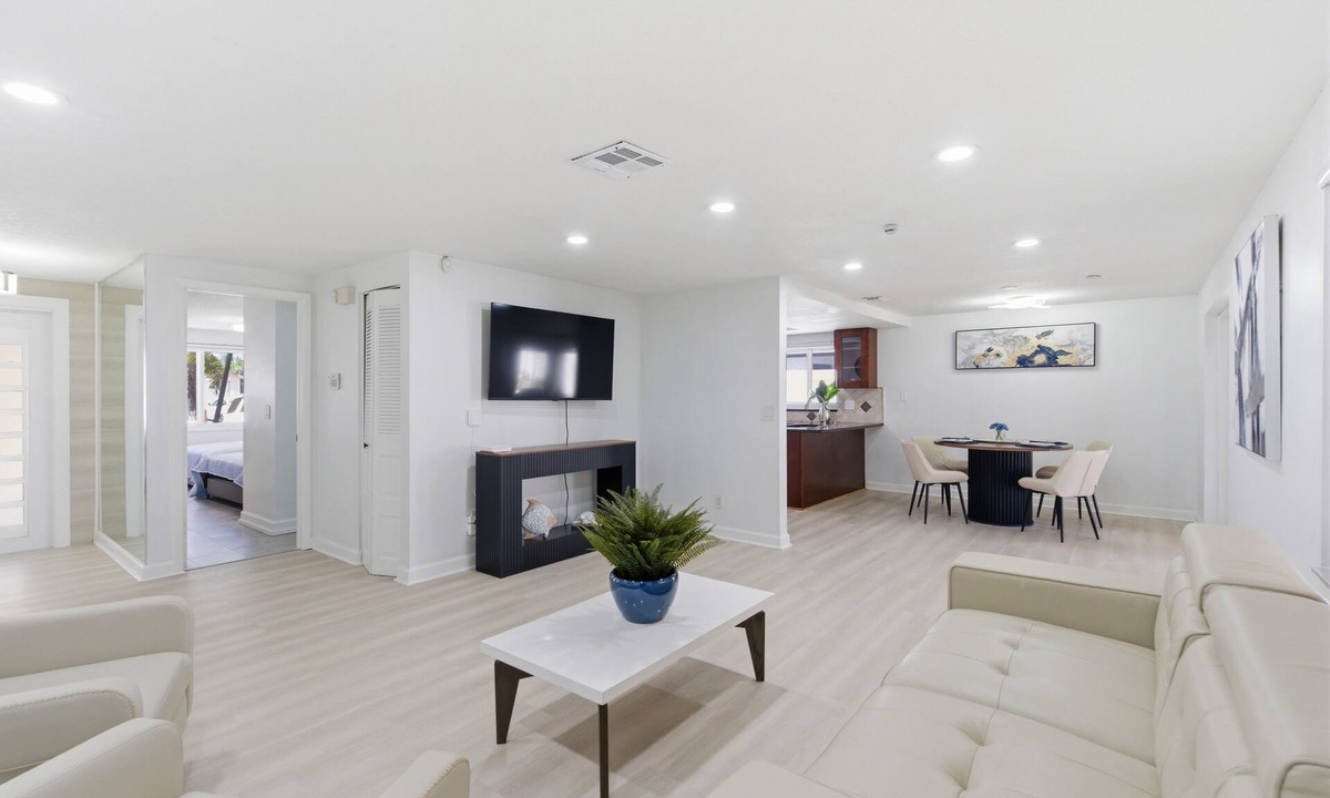 Citrus Park House | The Blue Vacation, a house with Pool in Citrus Area in Tampa