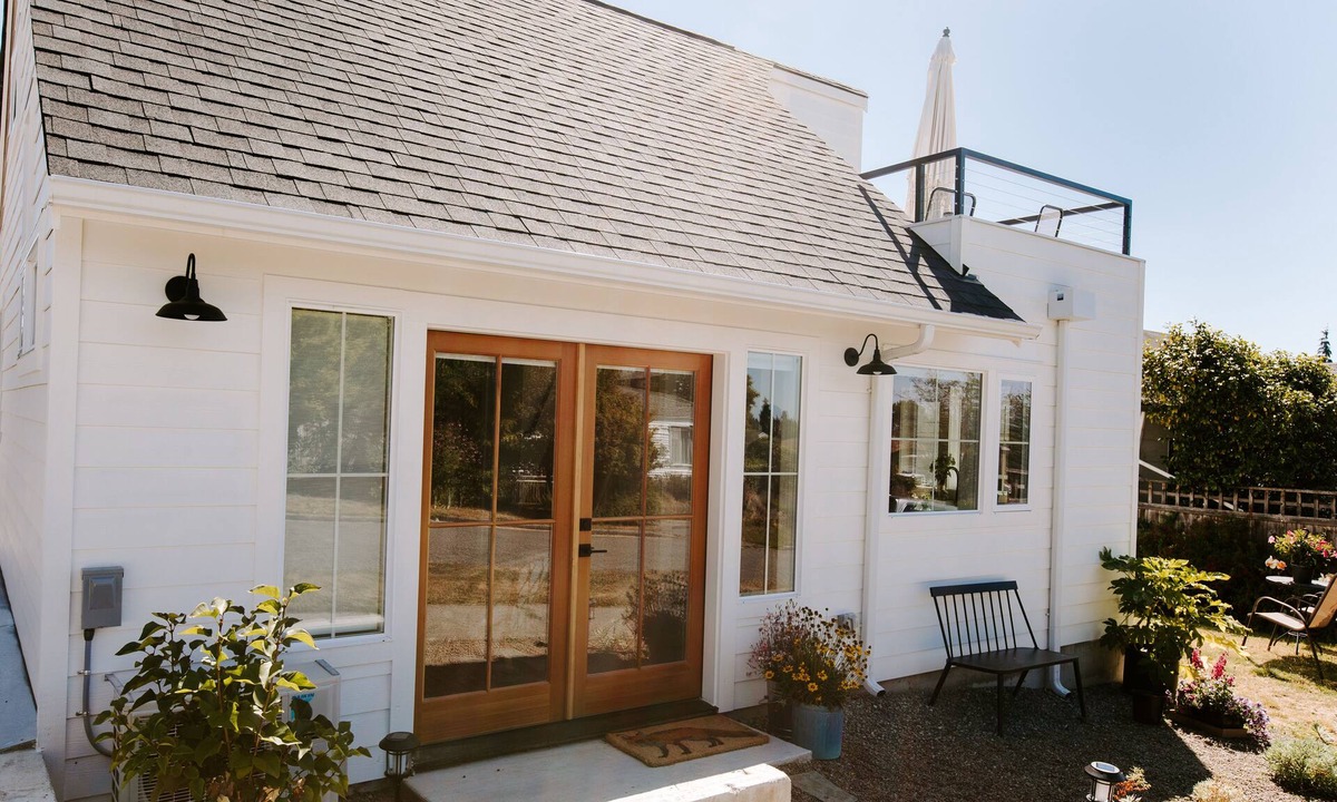 Fairmount Park House | The Seattle House - Guest House with a View in West Seattle.