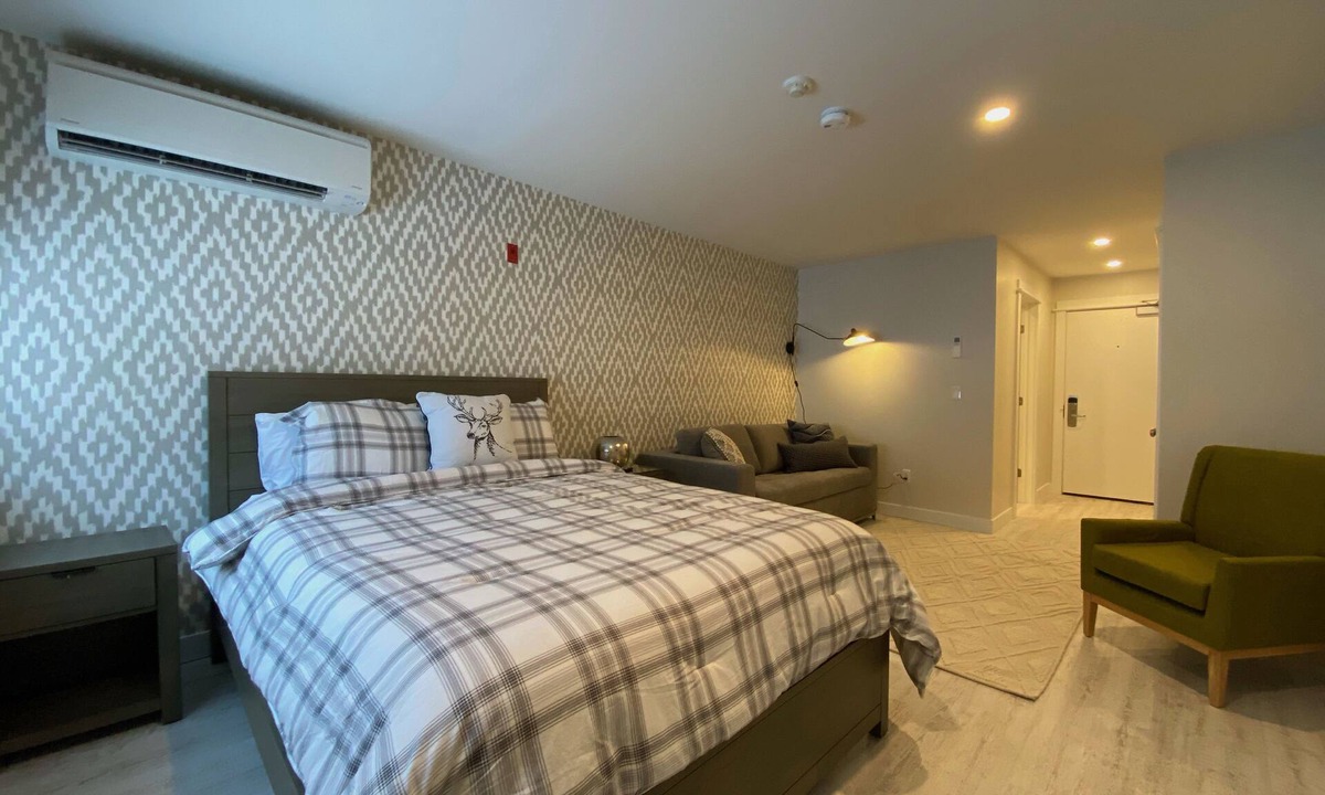 Killington Condo | The Swell Annex: Studio w/Kitchenette Close to Mtn 641