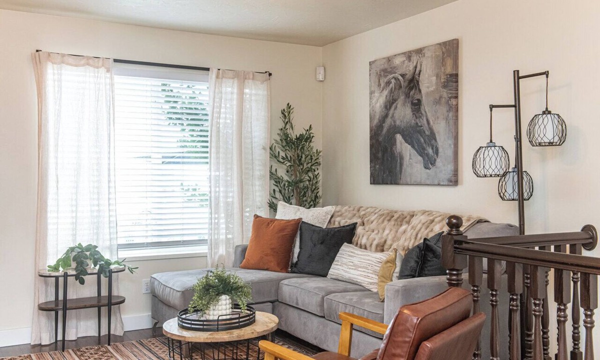 Orem House | Timpanogos Bungalow- NEW LISTING