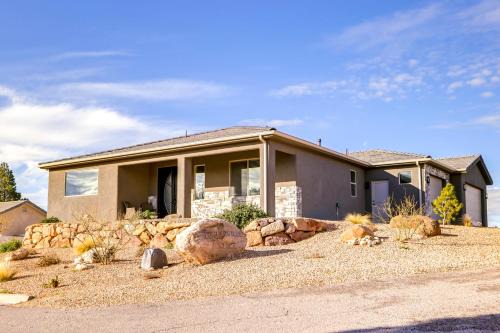 Toquerville House | Toquerville Cottage Near Parks & Reservoirs!