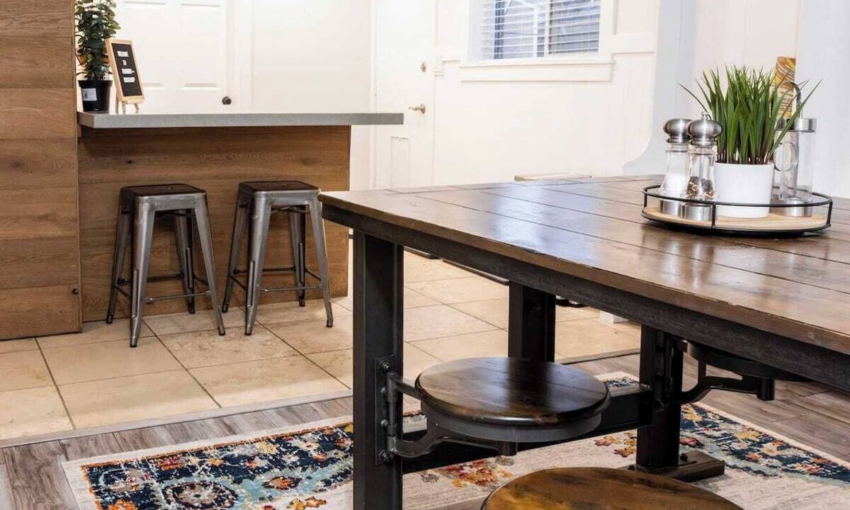 Sandy Apartment | Tramway Base camp: Your home away from home close to the best recreation in Utah