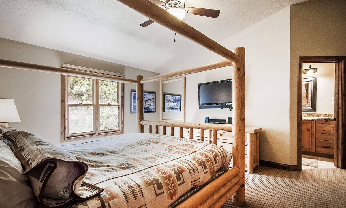North Park City House | Treasure Hollow Ski Home, Private Hot Tub, Walk Everywhere