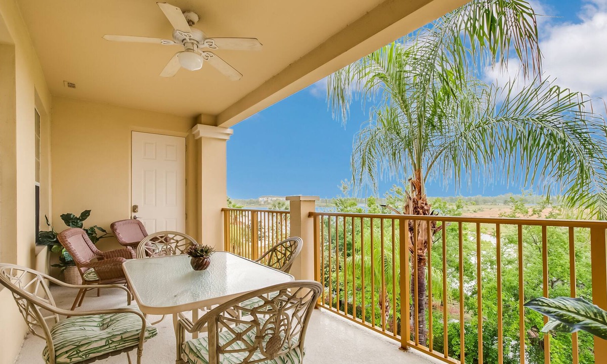 Florida Central Atlantic Coast Condo | Villa Manuel Lakeview Condo by RedAwning
