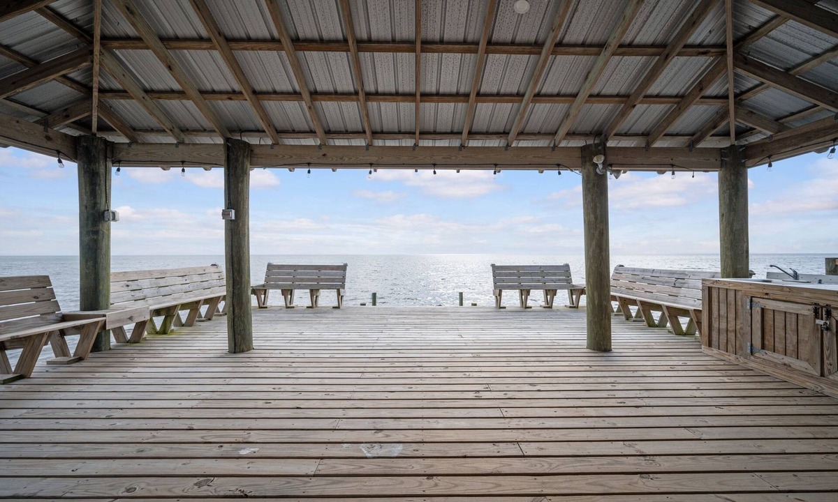 Fairhope House | Waterfront Fairhope Home/Private Pier, Bayfront Views, Screened in Porch