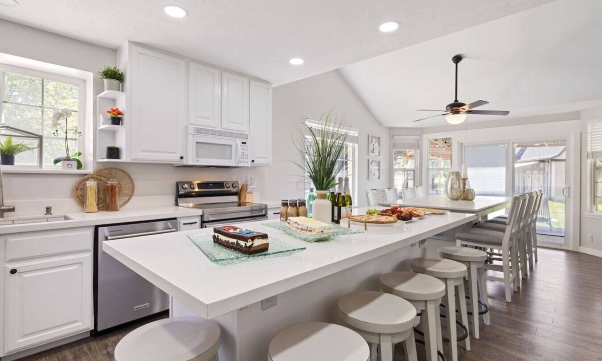 Bluffdale House | West Wing at The Orchard - 10 ppl - Pickleball