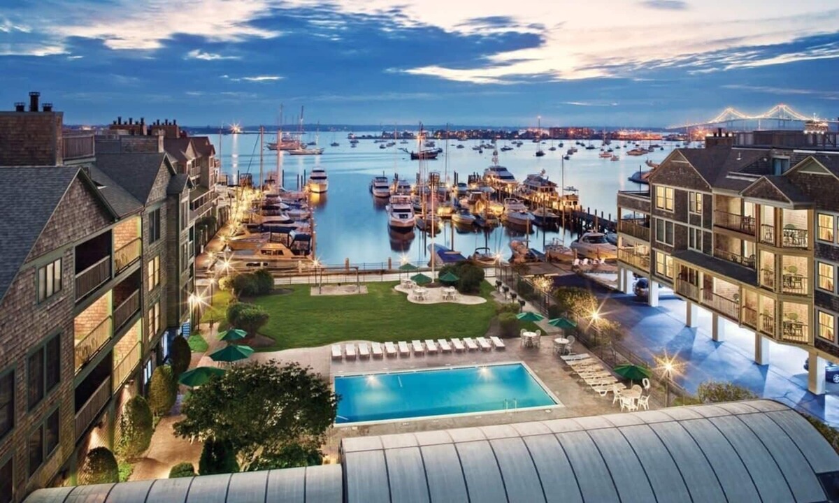 Yachting Village Condo | Wyndham Newport Onshore|2BR/2BA Balcony King Suite