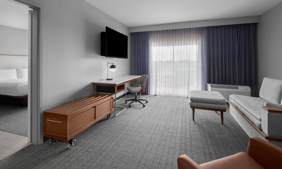 Oldsmar Hotel | Your Home Base in Oldsmar – Courtyard Comfort Close to All Things Tampa