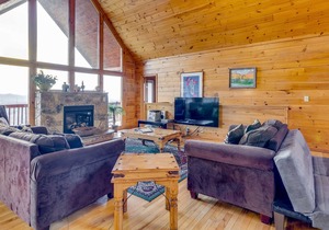 Amazing log cabin with private hot tub and sweeping mountain views