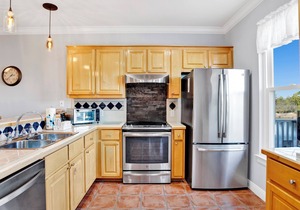Charming Retreat | Screened Porch | Beach Access and Community Amenities