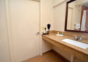 Fantastic Find! 2 Great Units, Near Epcot, Golf