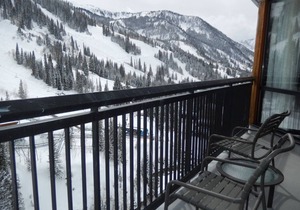 NEW RATE - Cliff Club Snowbird 2-Bedroom Condo - Ski in/out ~ Full Privileges