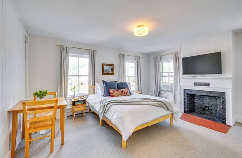 Waterbury Apartment | 15 Mi to Stowe Mountain Resort: Main Street Studio