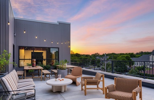 12 South Condo | 1BR Suite w/Full Kitchen + Rooftop Terrace | Heart of 12 South | The Gilmore