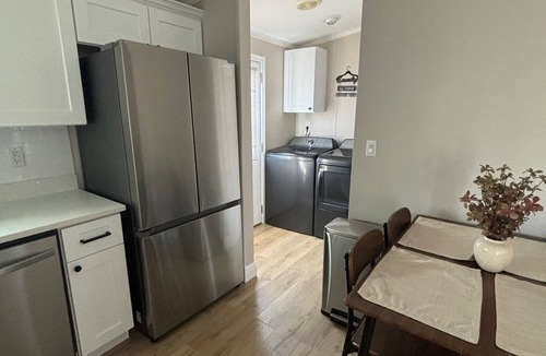 Biggar House | 2 bed 2 bath newly updated in SANIBEL GATEWAY RV Resort! Minutes from the beach