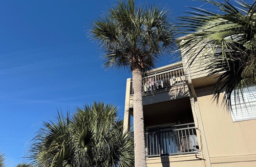 Gulf Stream Estates Condo | 2-bedrm condo w/pool in Murrells Inlet/Garden City Area walk to Prvt beach.