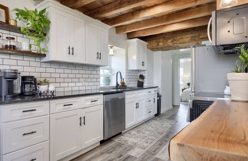 Paradise Apartment | 2-bedroom apartment in adorable Georgetown for relaxing stays