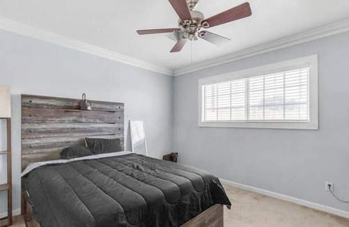 Loma Linda House | 2-Bedroom Pool House in Loma Linda, CA
