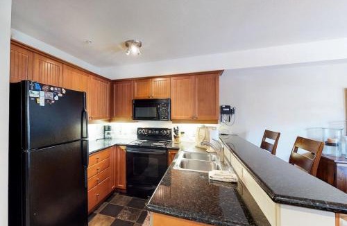 Salt Lake Mountain Resorts Apartment | 2307- Two Bedroom Den Deluxe Eagle Springs East Hotel Room