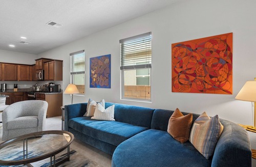 Santa Fe House | 3 Bed, 2 Bath, Pet Friendly, Family Home w/AC, Backyard, BBQ, Near Meow WolfFam