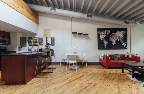 Old City House | 307 - BUILDING · ☆ RARE 4 STORY TOWNHOUSE FOR GROUPS ☆