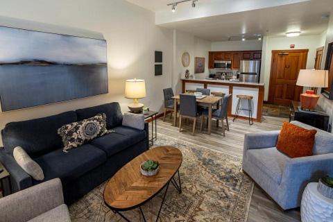 Snowbird Apartment | 3106- One Bedroom Den Deluxe Powderhorn Lodge
