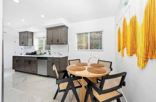 East Grove House | 4-bedroom GEM with Mountains Views w/Pool & Basketball court, Relax & Play!