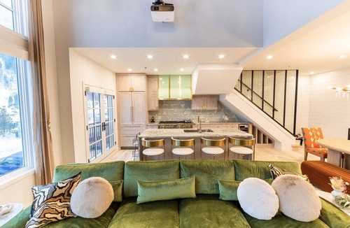 Salt Lake Mountain Resorts House | 4 Bedroom WOW w/heated floors, Ski out access to Snowbird and steam bath.