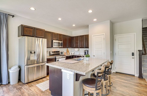 Daybreak House | 4 Mi to The District: Family Home w/Tennis Access