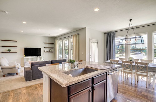 Daybreak House | 4 Mi to The District: Family Home w/Tennis Access