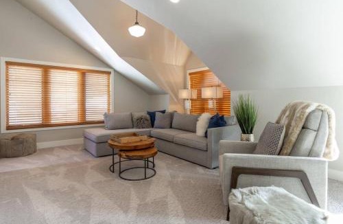North Park City House | 4BDR Downtown Home Walk to Chairlifts