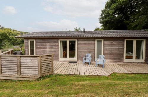 Looe House | 5 Hedgerows