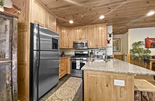 Park City Cabin | 6 A Timberwolf Lodge in Park City, Utah