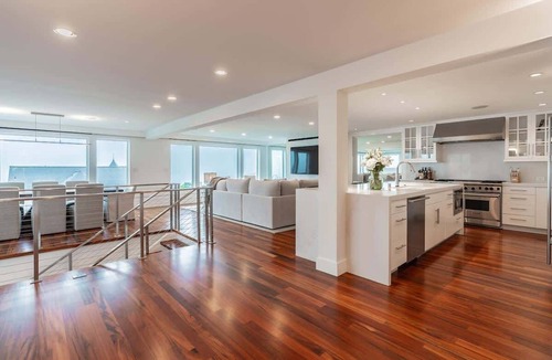 Queen Anne House | 7000 sqft Luxury | Skyline Views | Gym & Deck