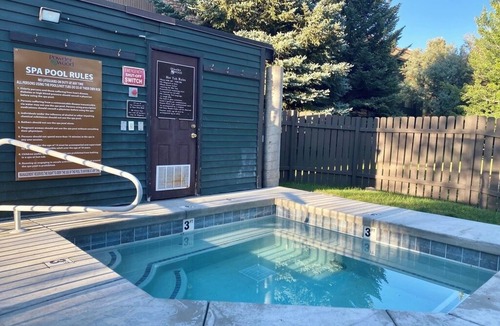 Kimball Junction Condo | A Wasatch Wonderland Beautiful 2 + 2, Dog Friendly